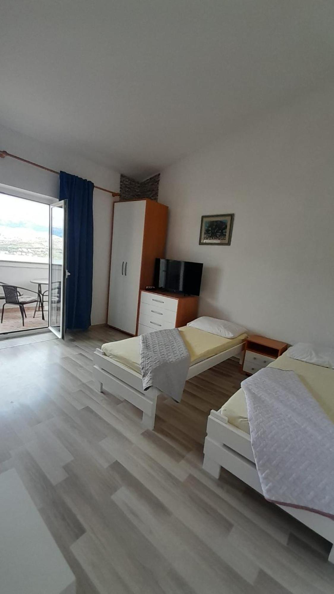 Apartments Anka Pag Pag Town Extérieur photo